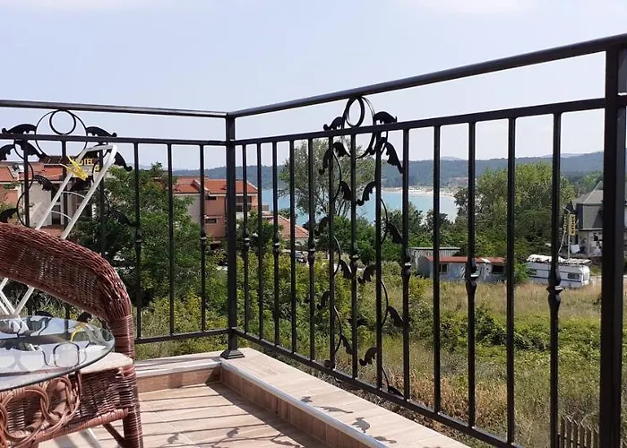 Ancient Well 度假村 *