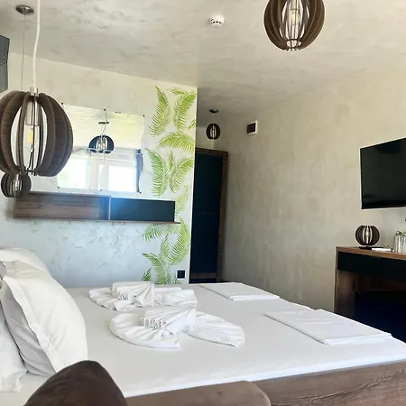 Ancient Well Resort *