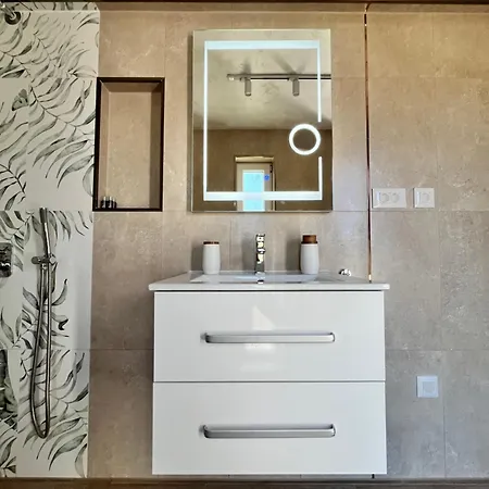 Ancient Well Resort *